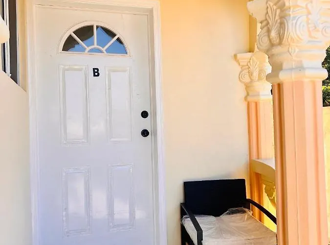 Apartamento The Rest Stop-b- 15 Min From Airport/24hrs Security
