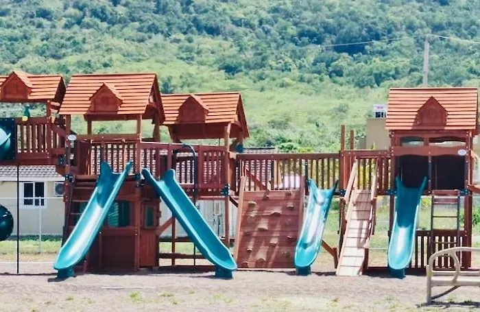 The Rest Stop-b- 15 Min From Airport/24hrs Security Montego Bay